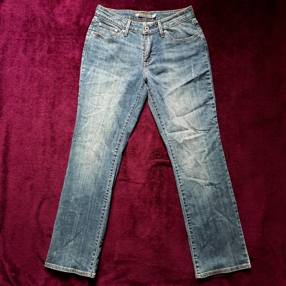 Levi's 10 Straight-Leg Bold Curve Classice Rise Medium Wash Jeans - Picture 2 of 7